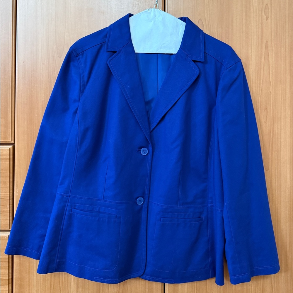 Liz Claiborne Navy Blazer Elegant Tailored Fit